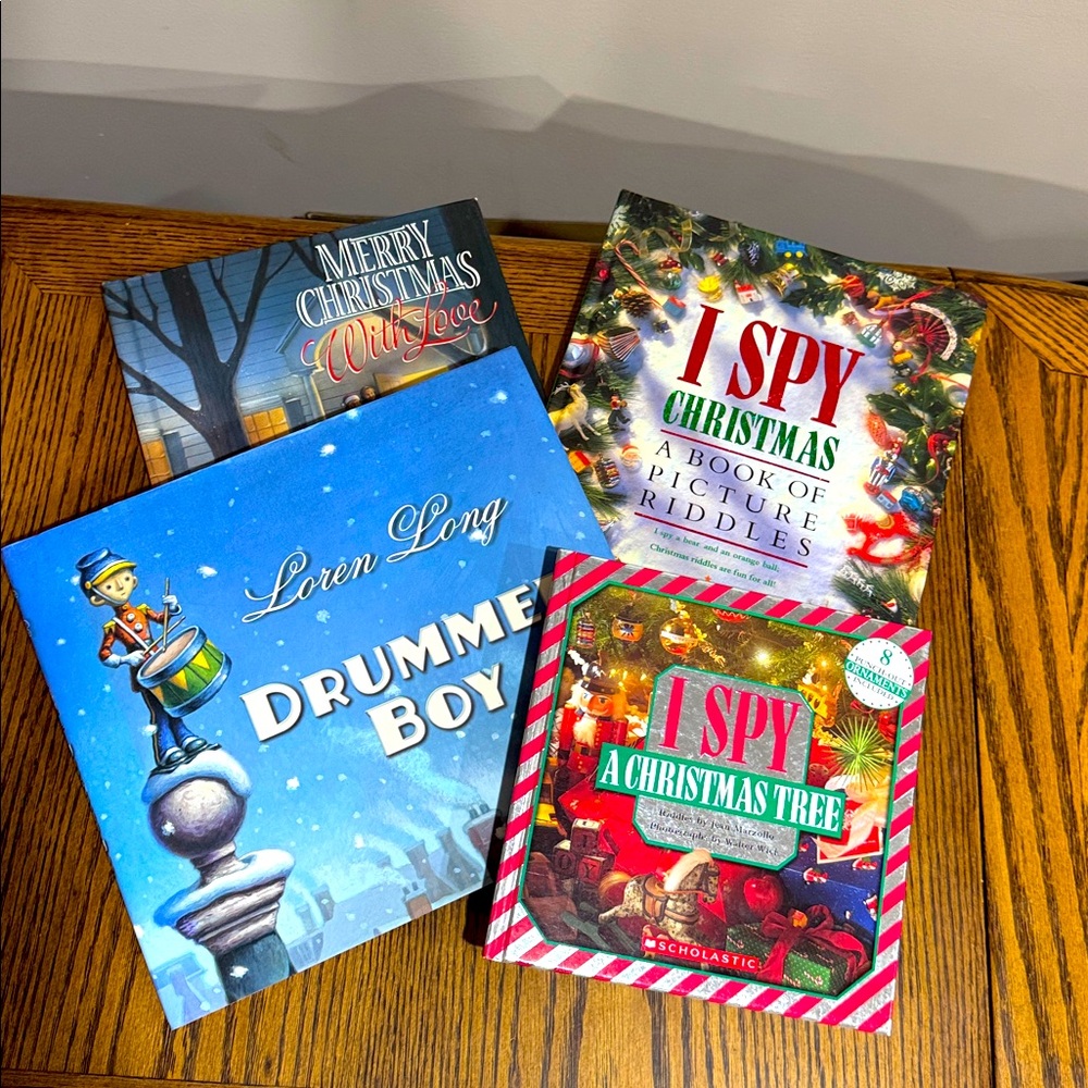 4 NWOT Christmas books stories & I SPY Christmas & I Spy A Christmas Tree